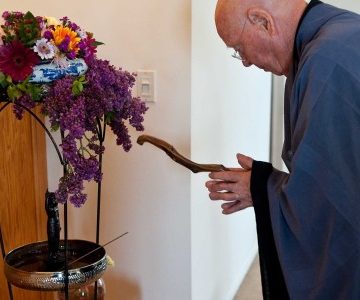 Bathing the Body of the Buddha